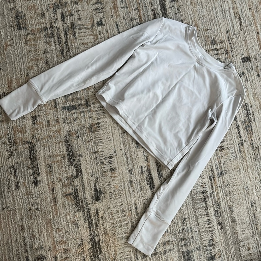 Paragon long sleeve crop size small